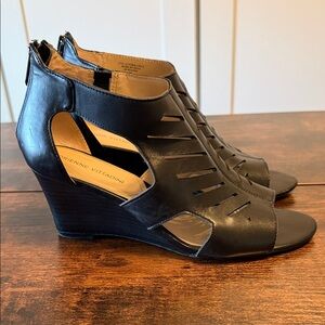 Adrienne Vittadini Wedge